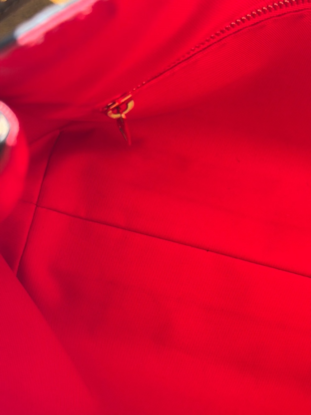 Louis Vuitton Brown Damier Shoulder Bag with Red Interior - Picture 8 of 10